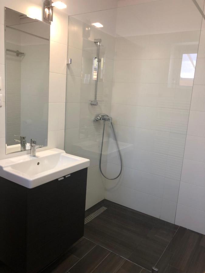 Hullam Apartman Balatonlelle Buitenkant foto